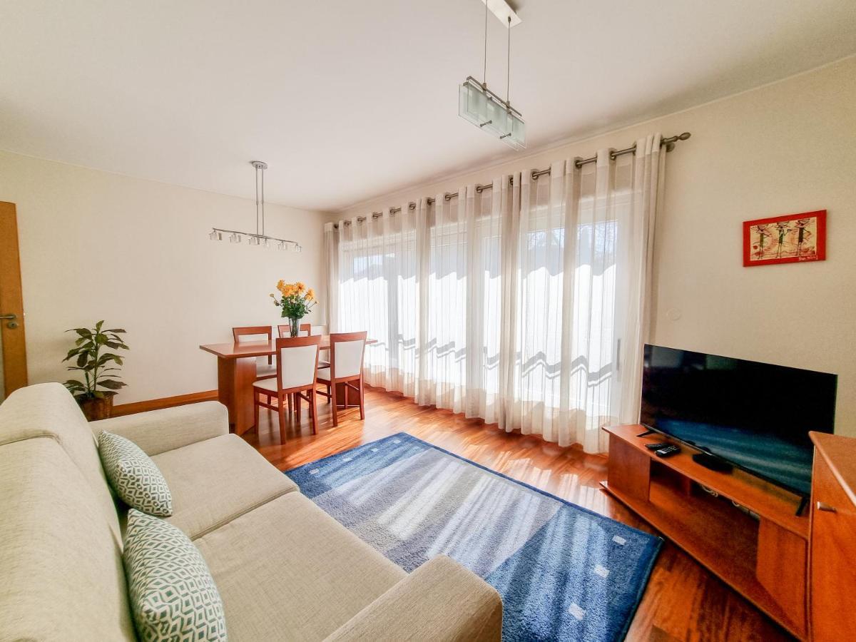 Sweet Living Viana - City Centre Apartment With Garage Віана-ду-Каштелу Екстер'єр фото