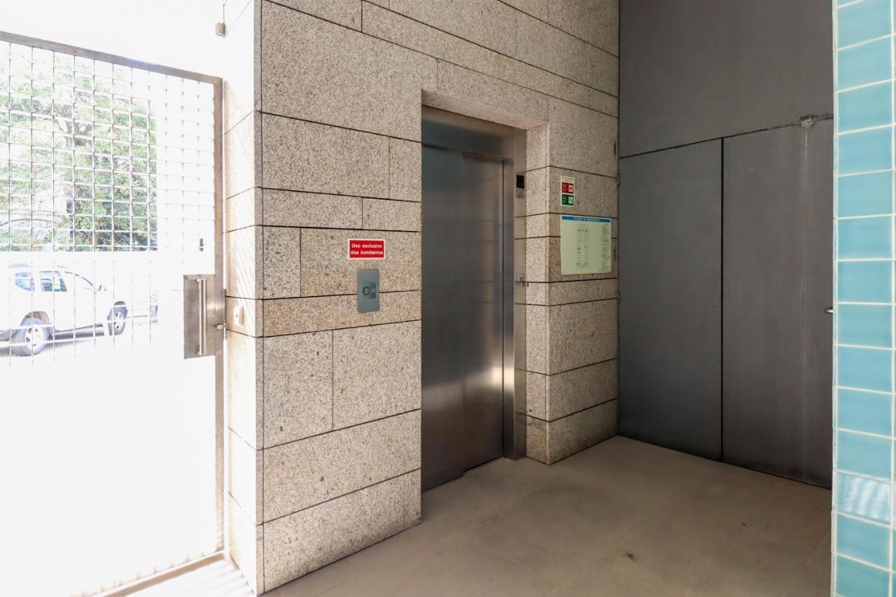 Sweet Living Viana - City Centre Apartment With Garage Віана-ду-Каштелу Екстер'єр фото