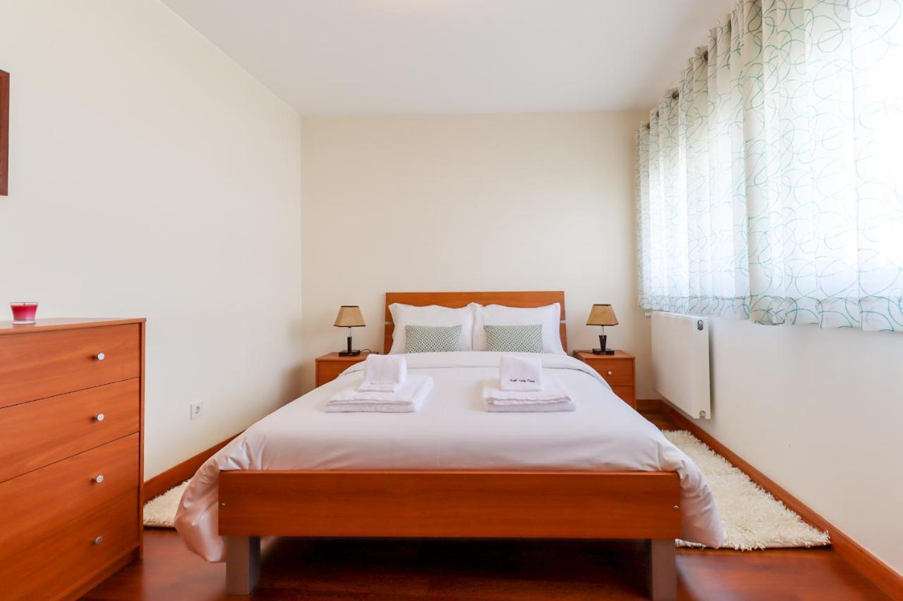 Sweet Living Viana - City Centre Apartment With Garage Віана-ду-Каштелу Екстер'єр фото